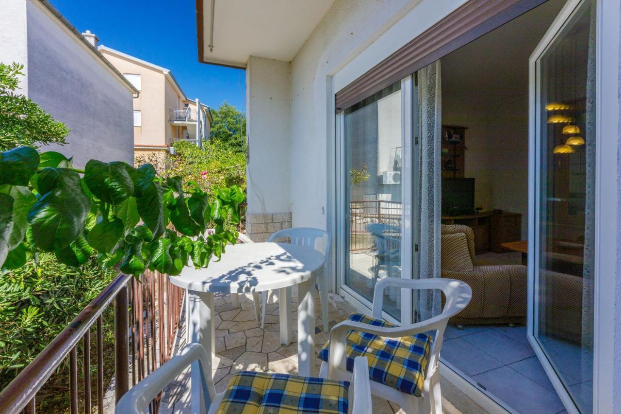 Apartment Eugen Crikvenica Buitenkant foto