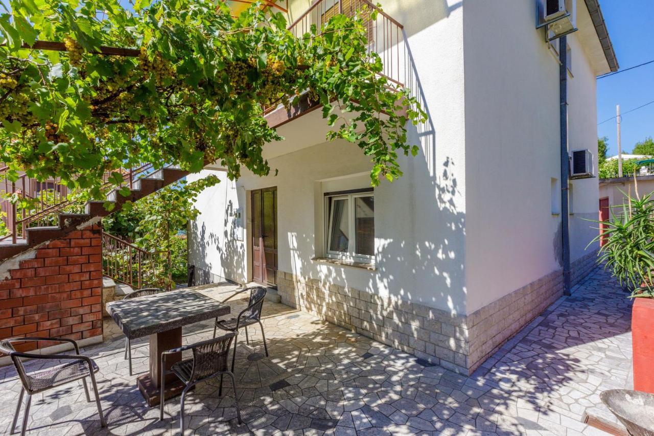 Apartment Eugen Crikvenica Buitenkant foto