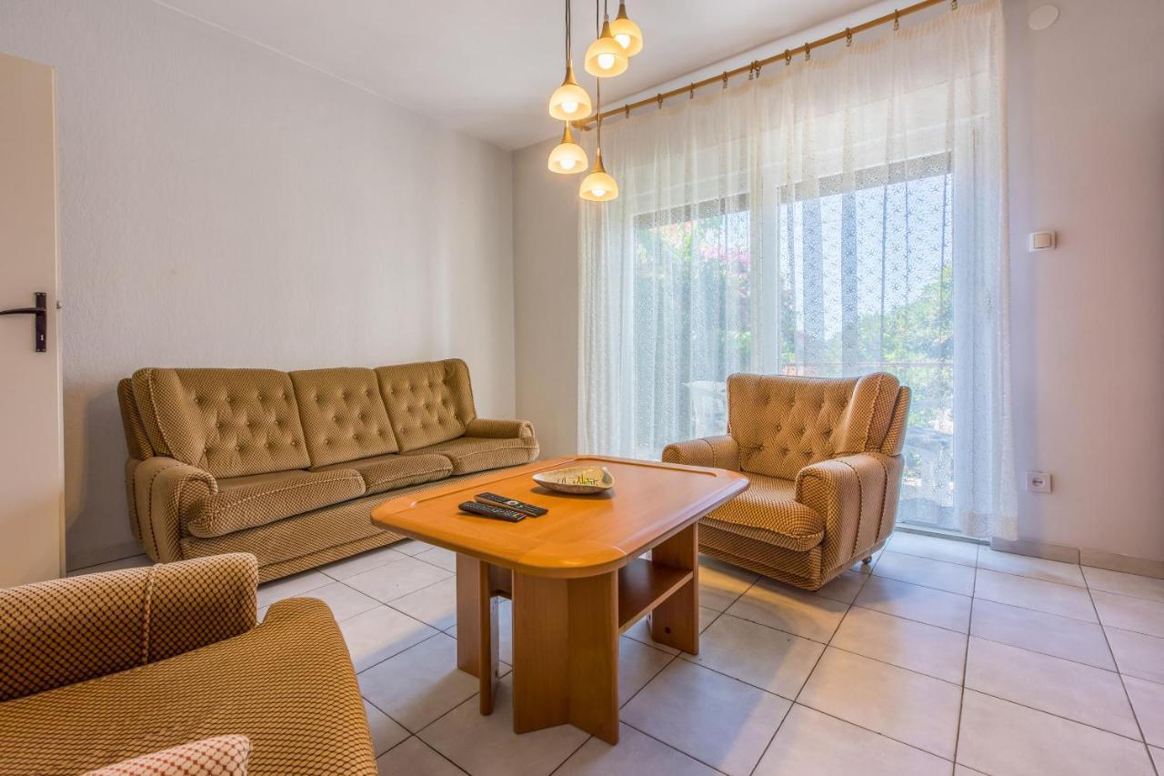 Apartment Eugen Crikvenica Buitenkant foto