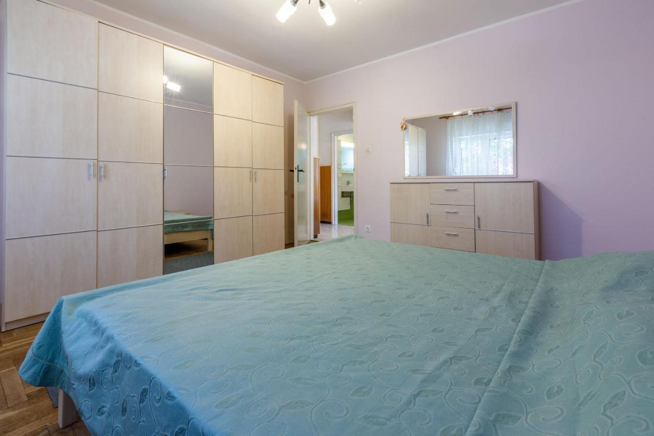 Apartment Eugen Crikvenica Buitenkant foto