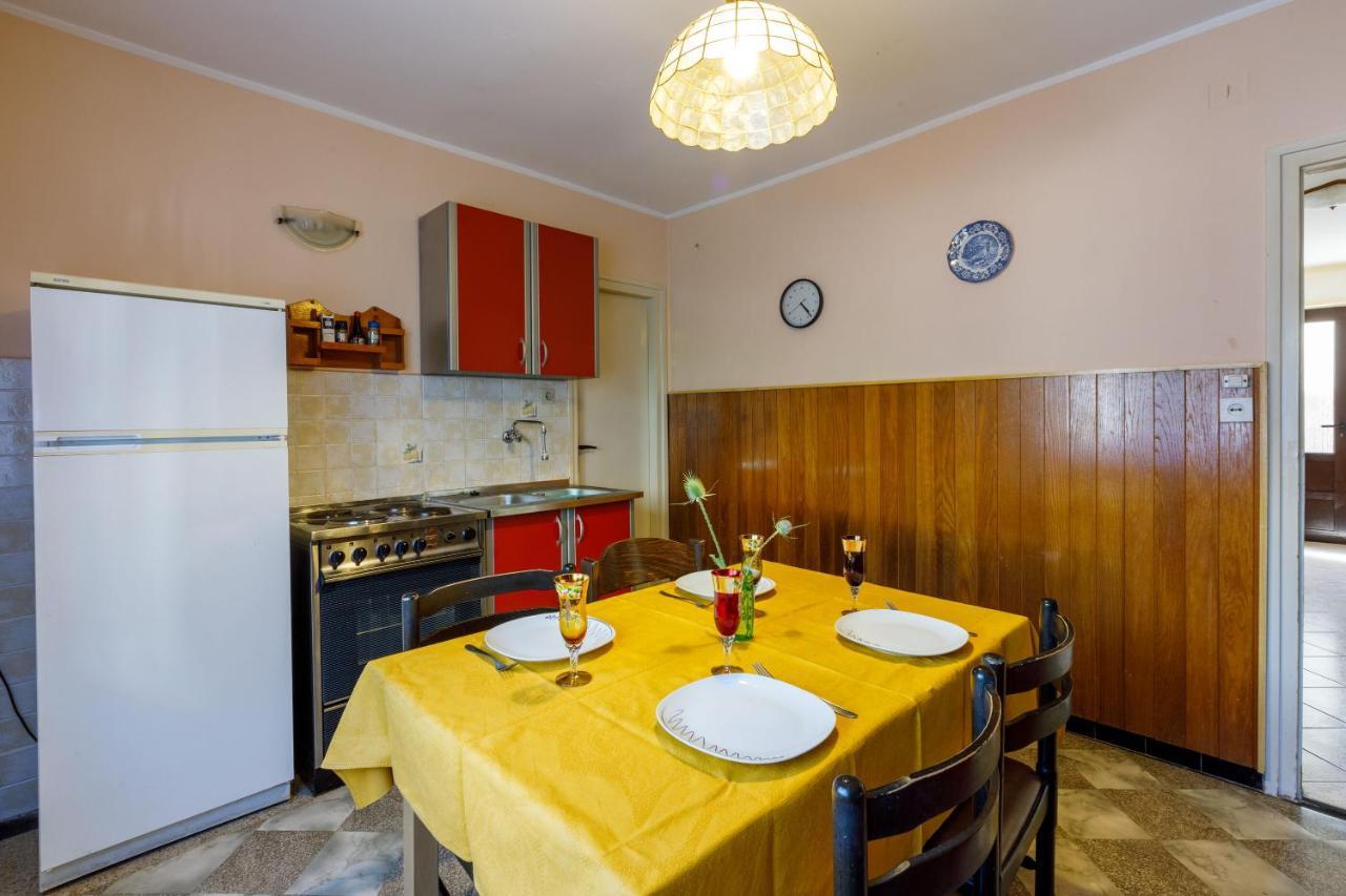 Apartment Eugen Crikvenica Buitenkant foto