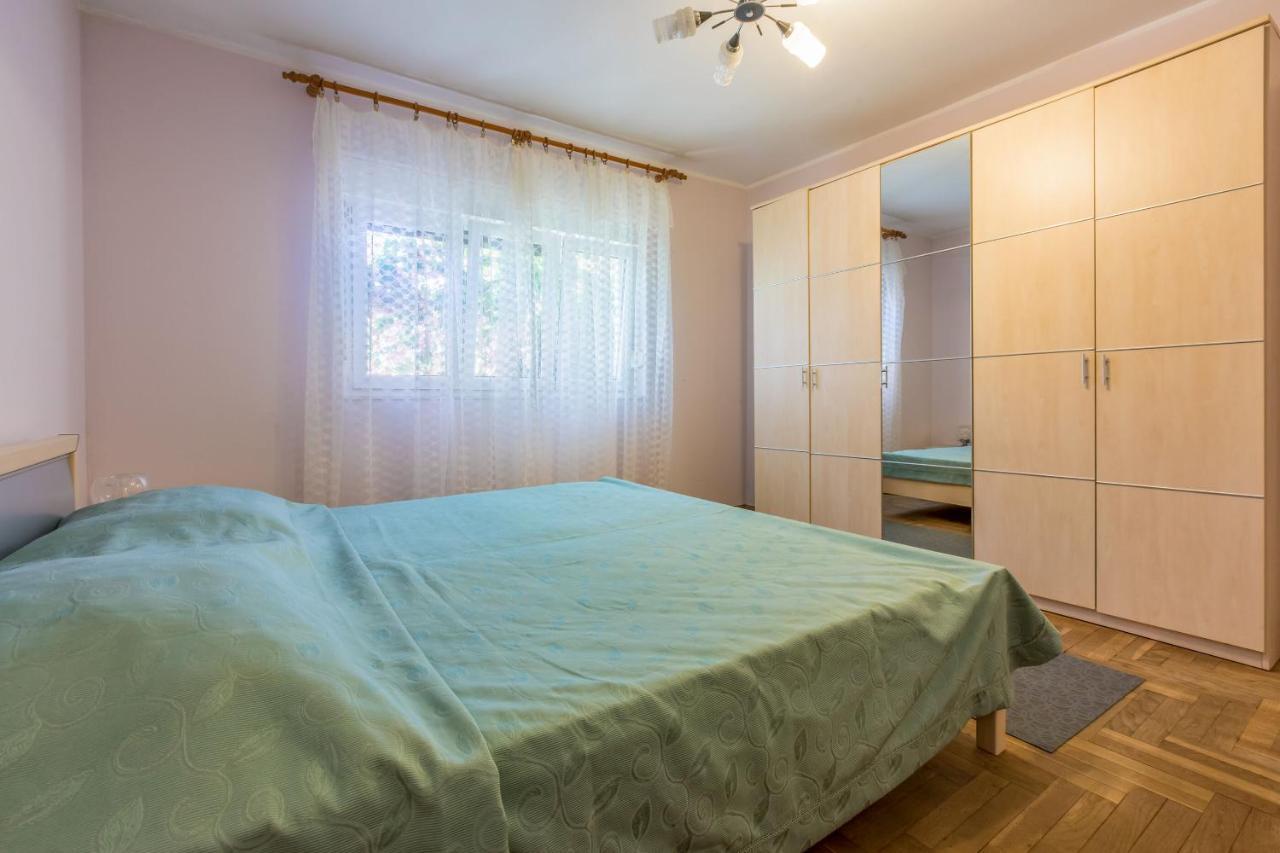 Apartment Eugen Crikvenica Buitenkant foto